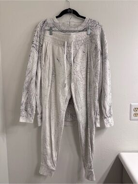 lululemon athletica warm down jogger + matching perfectly oversized crew set